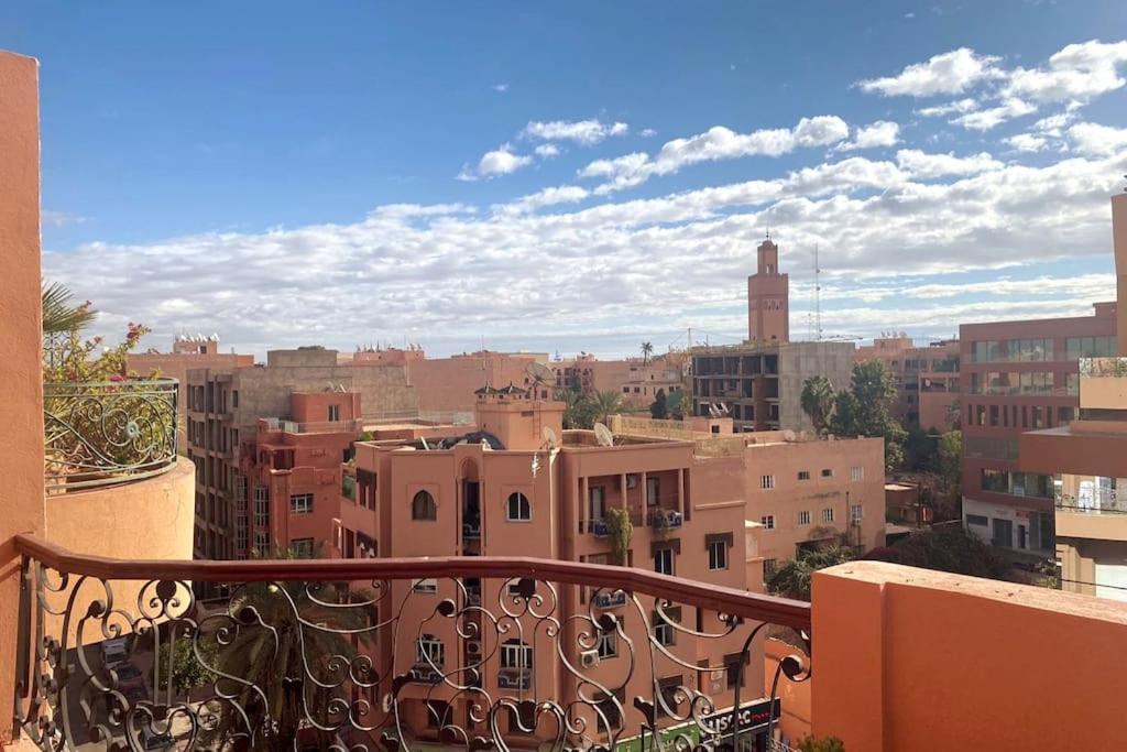 Sunny Terrace & Comfy Beds In Marrakech Apartment Marrakesh Luaran gambar